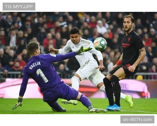 通讯:保级生死战,阿尔梅里亚更衣室在绝平后泪流满面 通讯:保级生死战,阿尔梅里亚更衣室在绝平后泪流满面